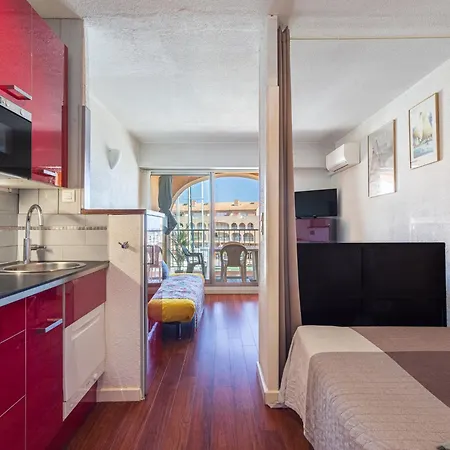 Port De La Gavine I-6 By Interhome