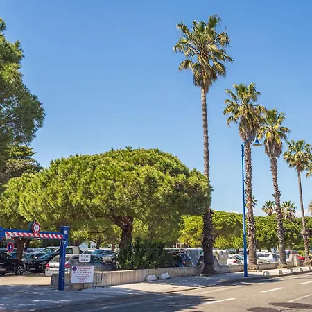 Port De La Gavine I-6 By Interhome Hyères